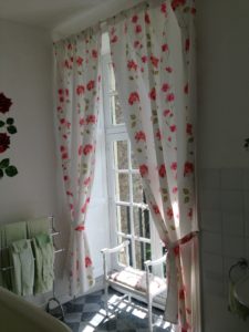 Sunny Bathroom Chateau du Pin 2014